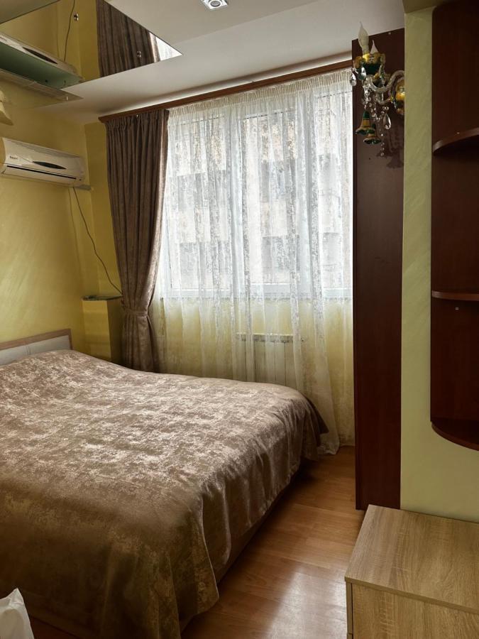 Saryan 29 Apartamento Erevan Exterior foto