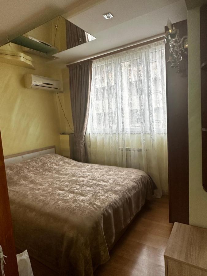 Saryan 29 Apartamento Erevan Exterior foto