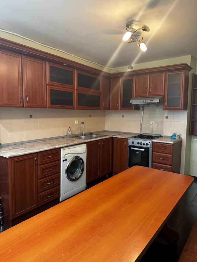 Saryan 29 Apartamento Erevan Exterior foto